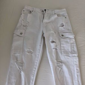 🚀Forever 21 ripped white boyfriend jeans